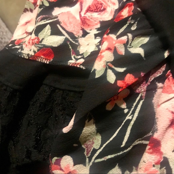 Boutique black dress with ruffle XLarge - Picture 4 of 4